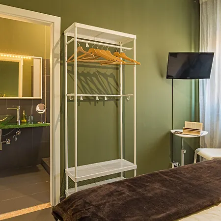 Lotus House Bed & Breakfast